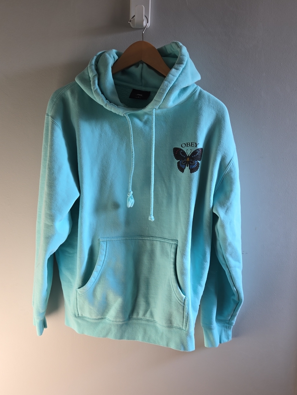 Turquoise Butterfly Obey Hoodie Sweatshirt Size Mefium